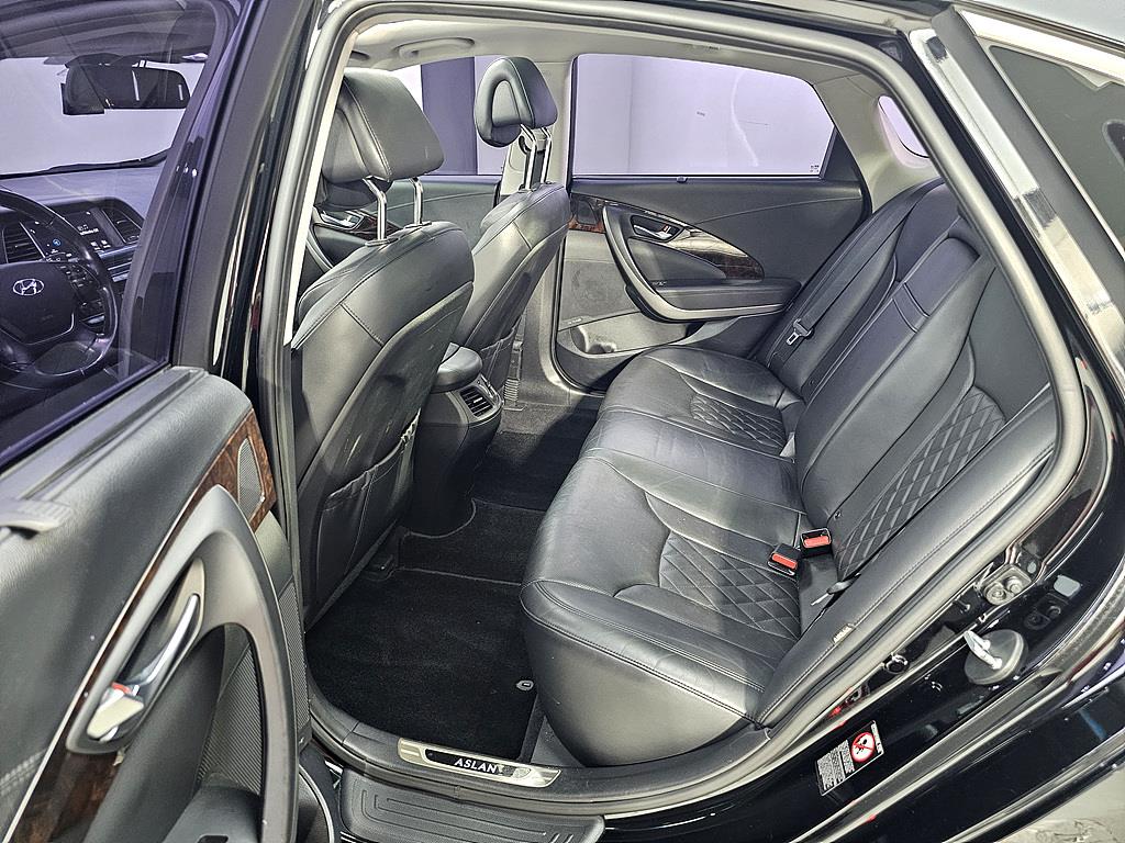 HYUNDAI Aslan - Vista 9