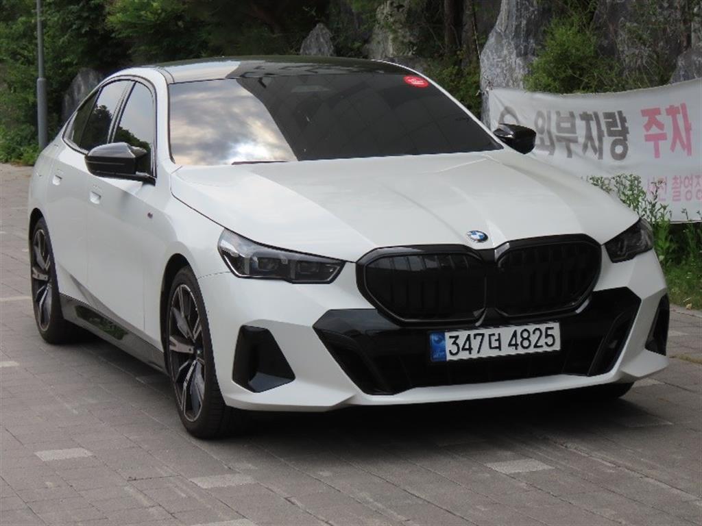 BMW 5 Series - Vista 3