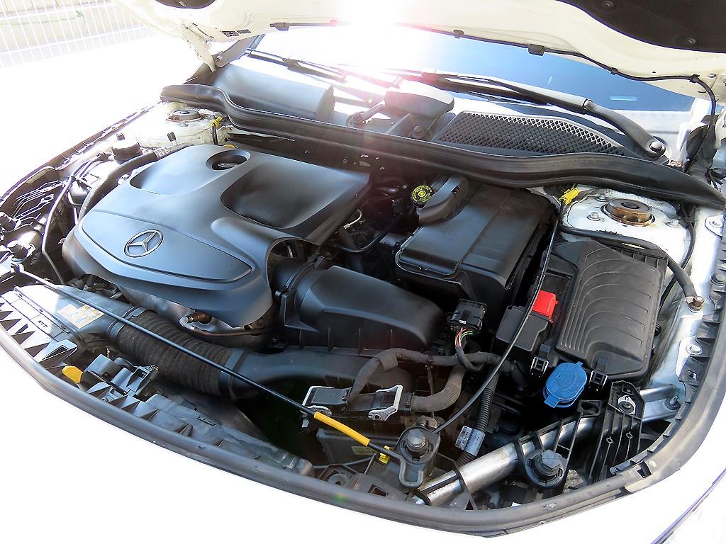 Mercedes Benz CLA Class 2017 Blanco - Importación desde Corea - HF Imports Iquique - Foto 19