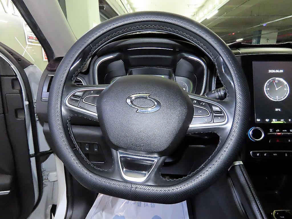 SAMSUNG QM6 - Vista 8