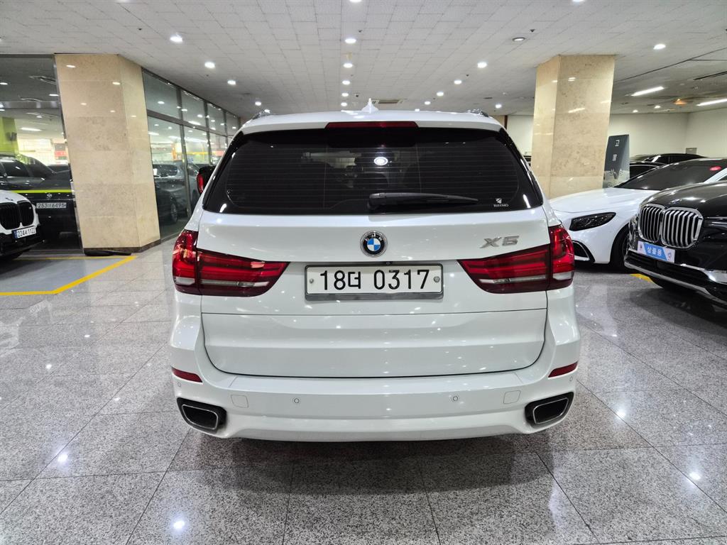 BMW X5 - Vista 4