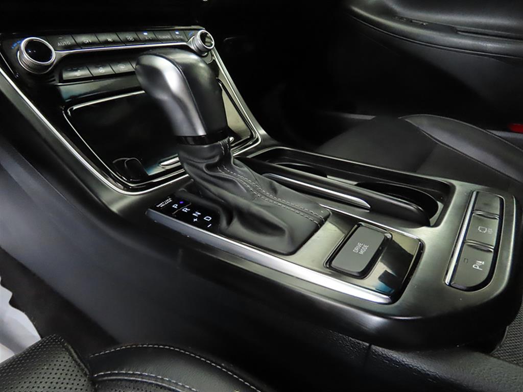 HYUNDAI Grandeur - Vista 11