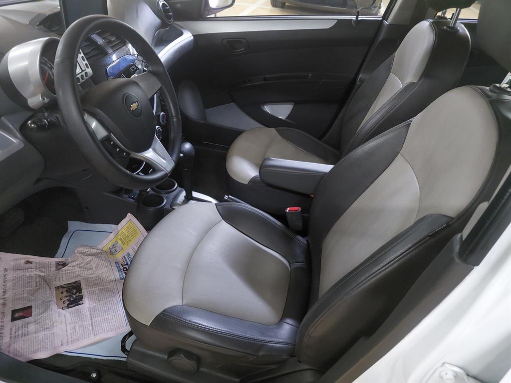 Chevrolet Spark - Vista 11