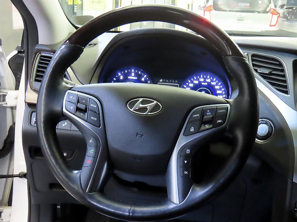 HYUNDAI Grandeur - Vista 8