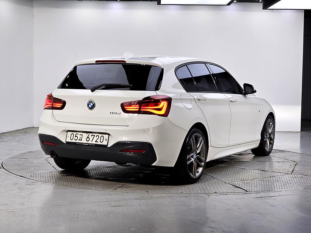 BMW 1 series - Vista 4
