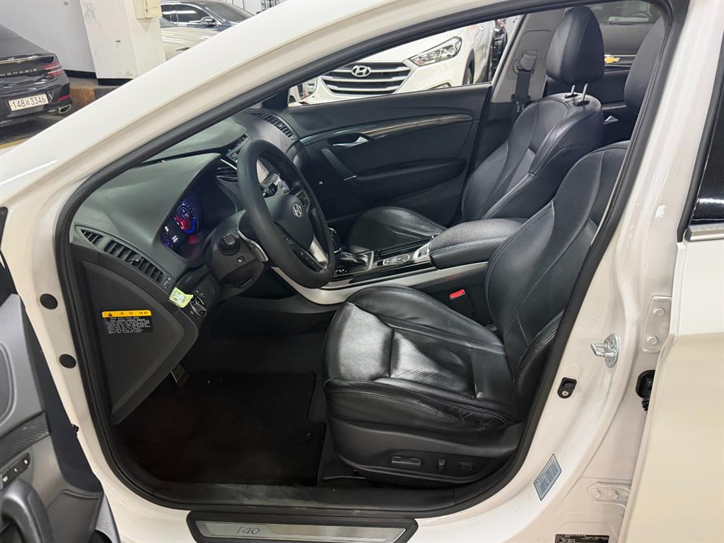 HYUNDAI i40 - Vista 6