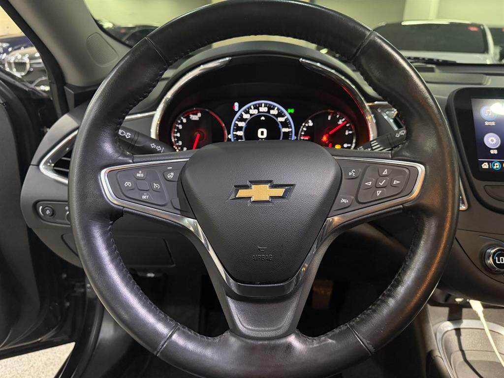 Chevrolet Malibu - Vista 9