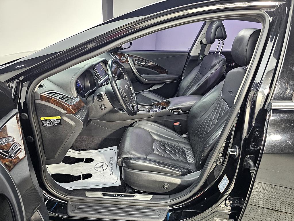 HYUNDAI Aslan - Vista 8