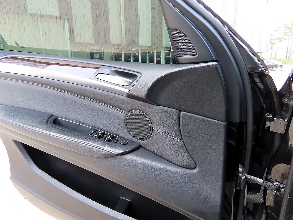 BMW X6 - Vista 12