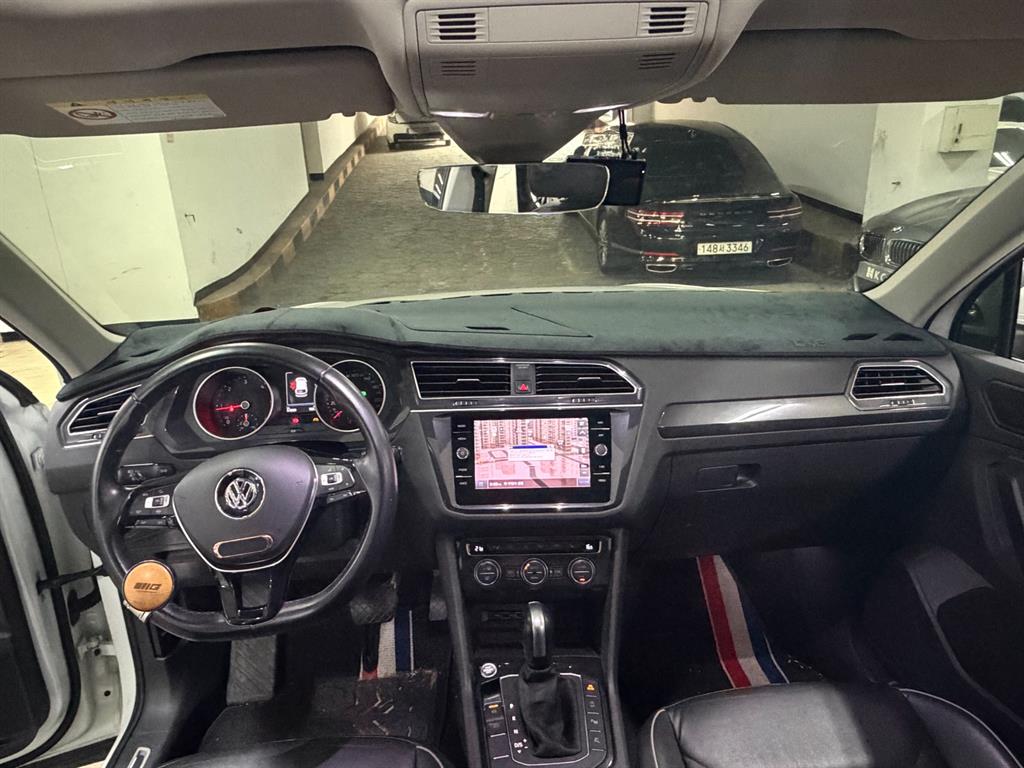 Volkswagen Tiguan - Vista 8