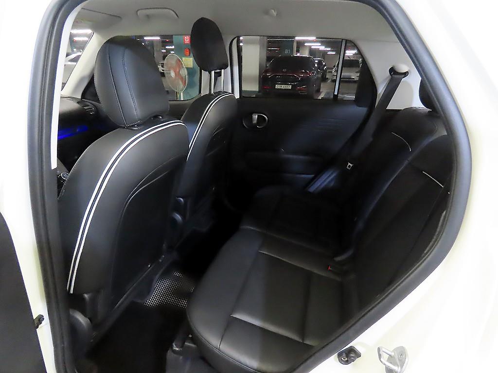 HYUNDAI Casper - Vista 7