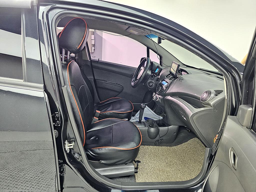 Chevrolet Spark - Vista 11