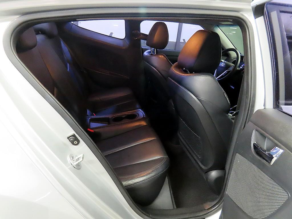 HYUNDAI Veloster - Vista 7