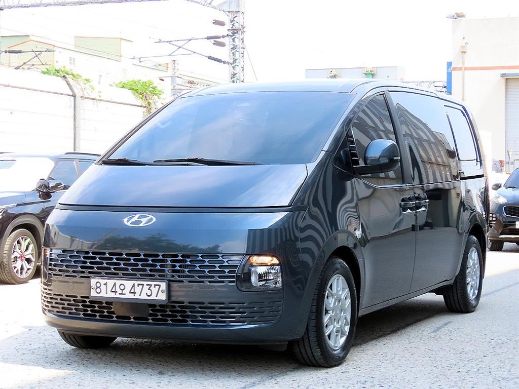 HYUNDAI Staria - Vista 2