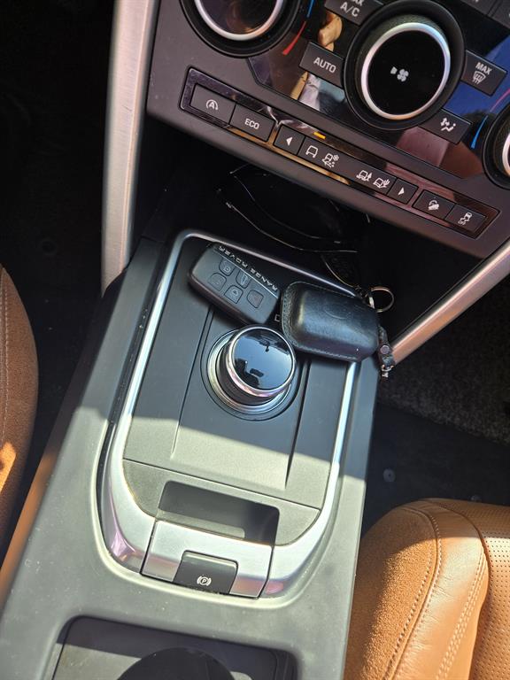 Land Rover Discovery Sports - Vista 11