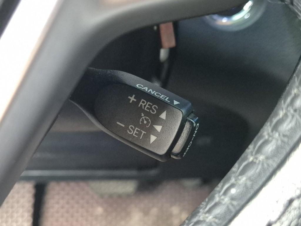 Toyota Siena 2015 Gris - Importación desde Corea - HF Imports Iquique - Foto 16