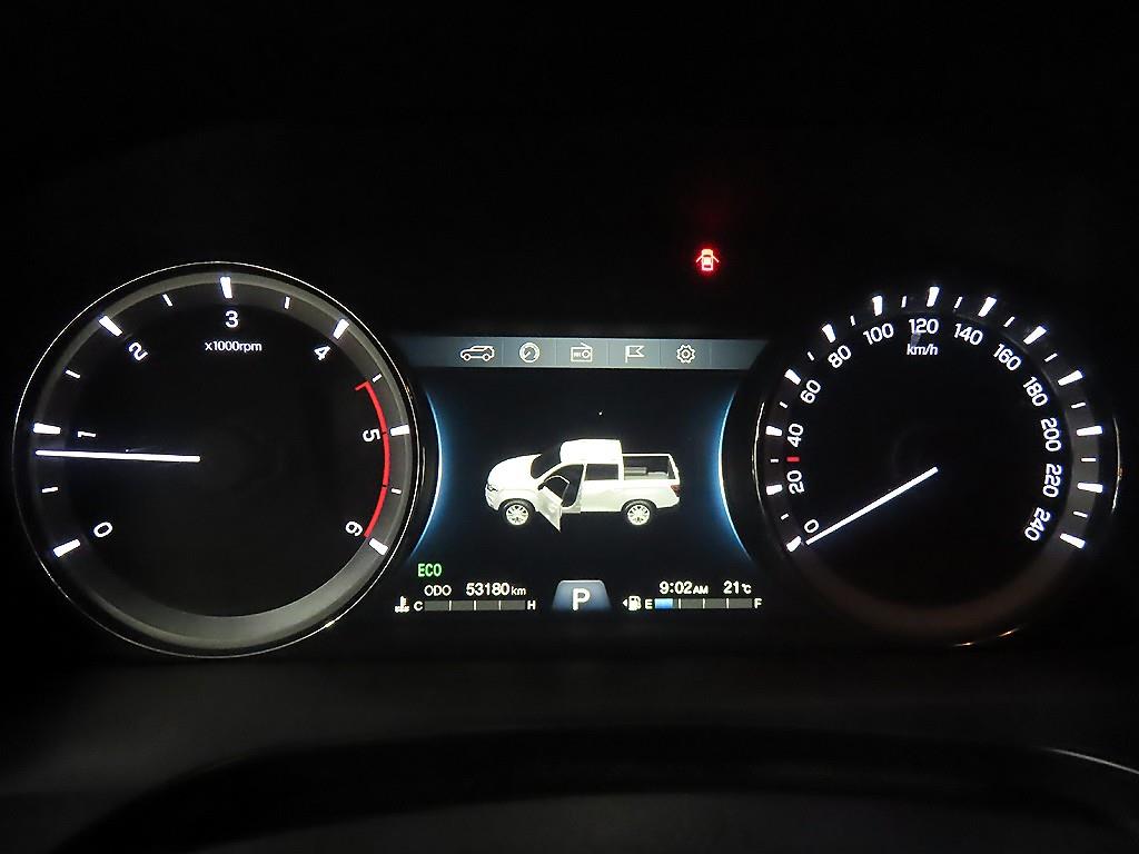 Ssangyong Rexton - Vista 8