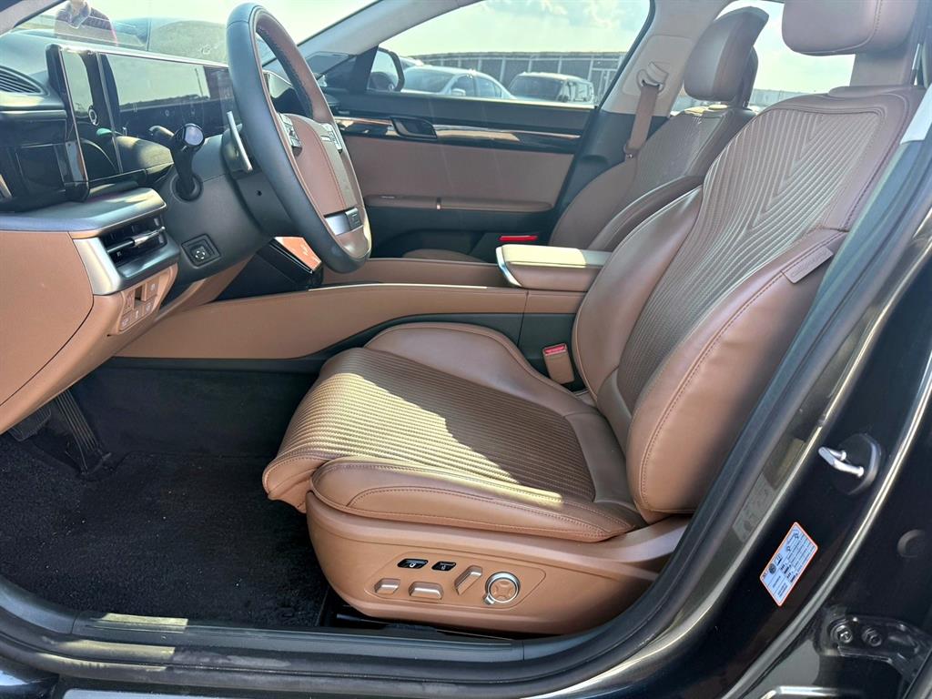 HYUNDAI Grandeur - Vista 7