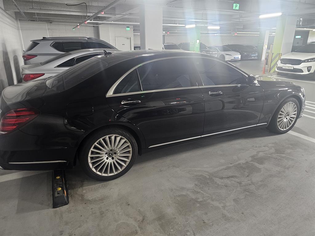 Mercedes Benz S Class - Vista 2