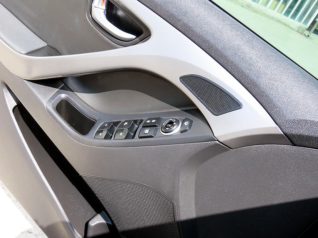 HYUNDAI Avante - Vista 11