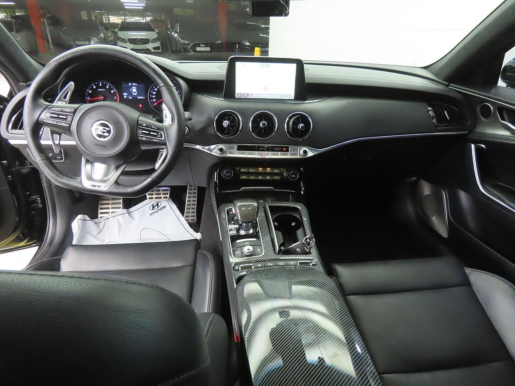 KIA Stinger - Vista 7