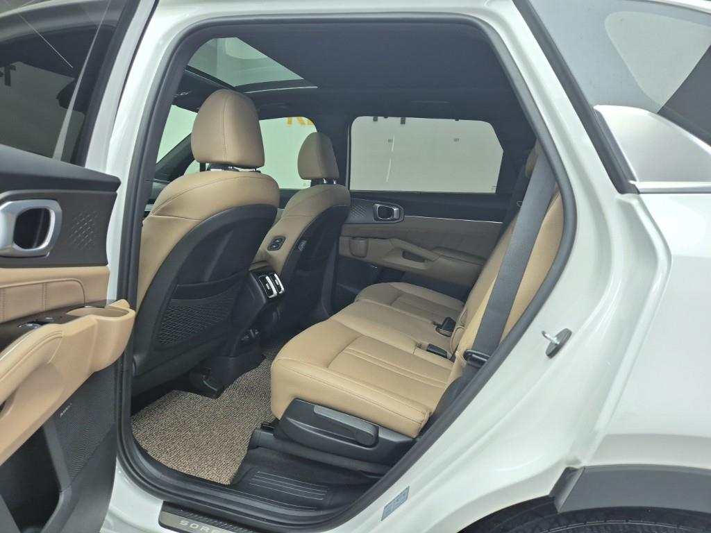 KIA Sorento - Vista 12