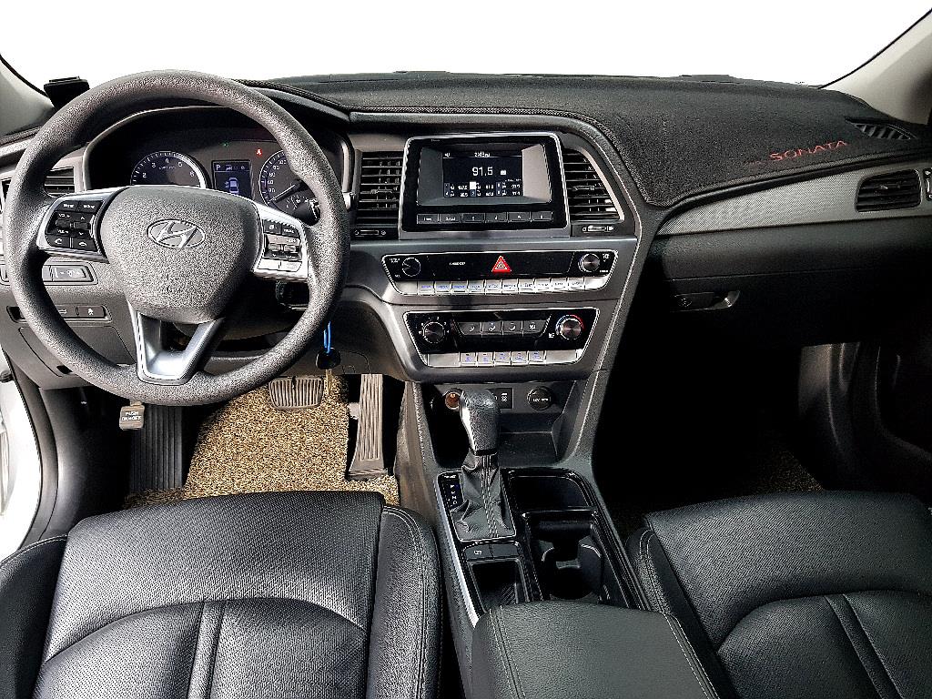 HYUNDAI Sonata - Vista 5