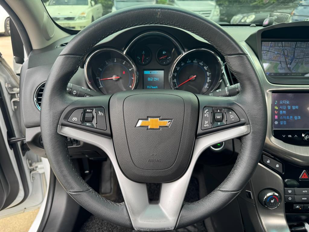 Chevrolet Cruise - Vista 6