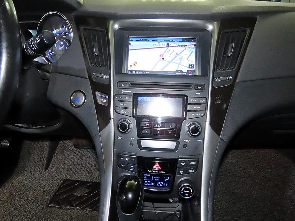 HYUNDAI Sonata - Vista 11