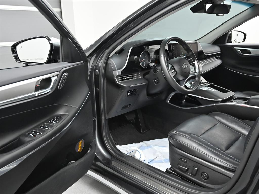 HYUNDAI Grandeur - Vista 11