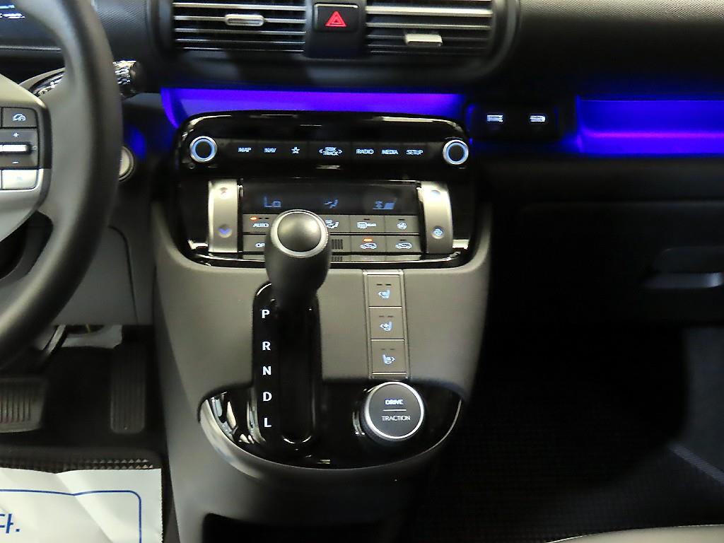 HYUNDAI Casper - Vista 12