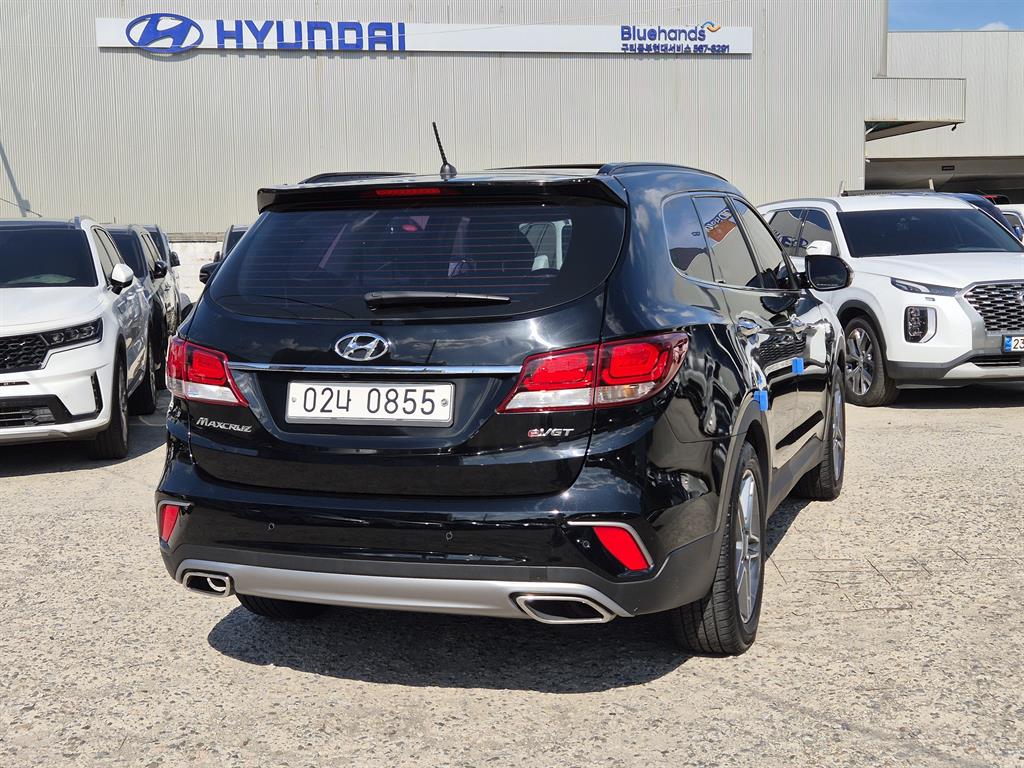 HYUNDAI Maxcruz - Vista 3