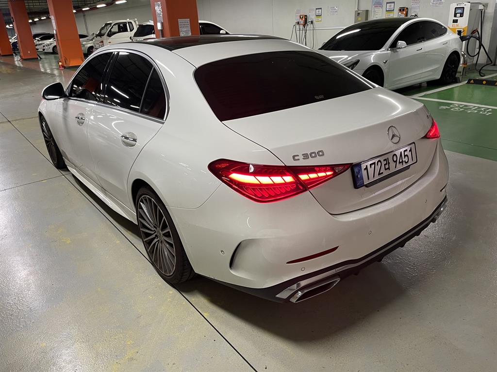 Mercedes Benz C Class - Vista 4