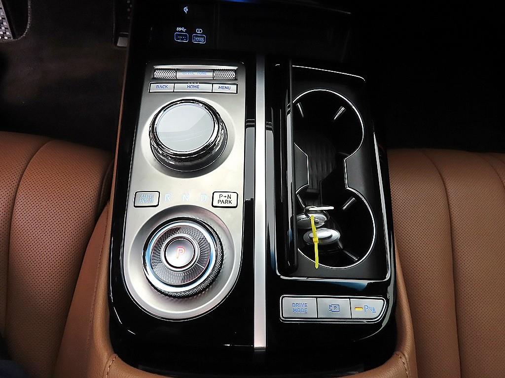 Genesis G80 - Vista 10