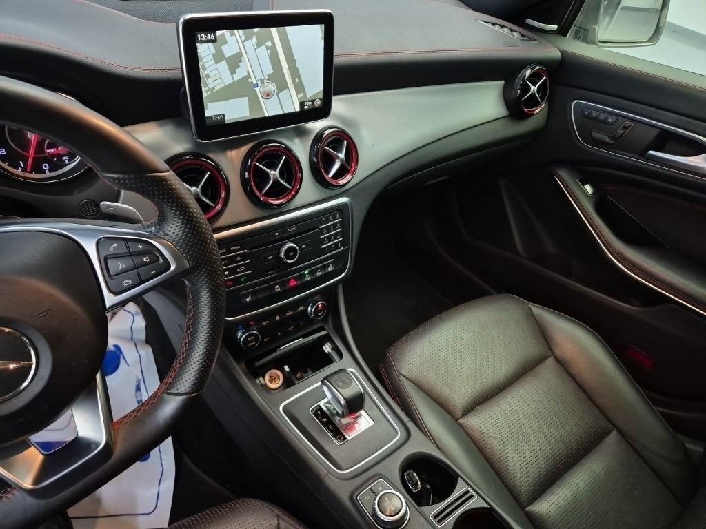 Mercedes Benz CLA Class - Vista 10