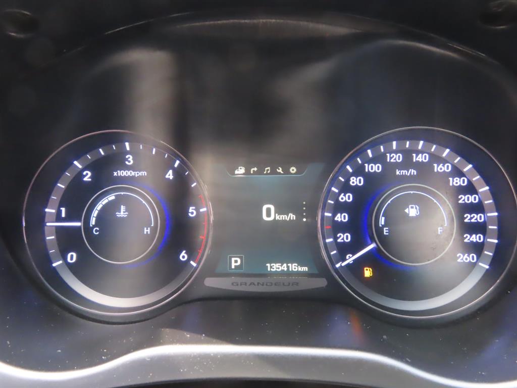 HYUNDAI Grandeur 2017 Blanco - Importación desde Corea - HF Imports Iquique - Foto 9