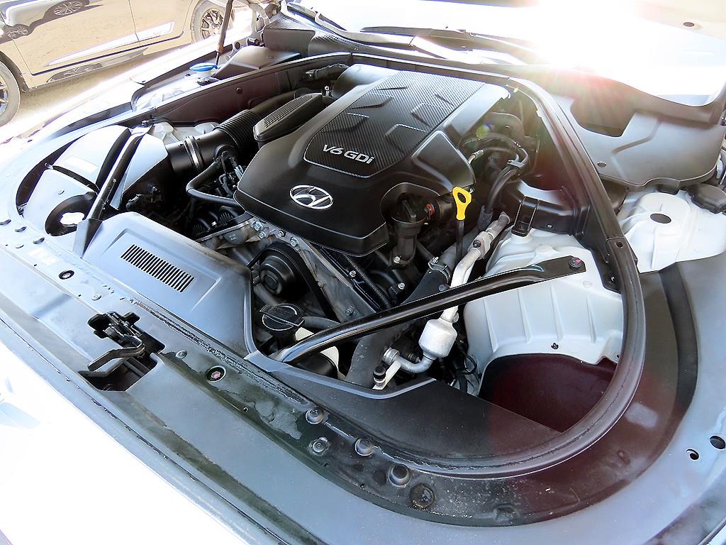 HYUNDAI Genesis 2015 Blanco - Importación desde Corea - HF Imports Iquique - Foto 18