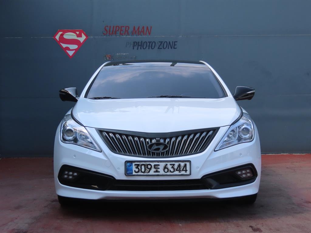 HYUNDAI Grandeur - Vista 3