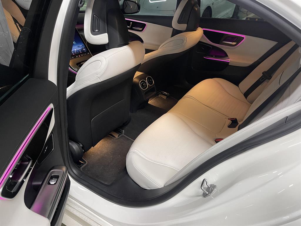 Mercedes Benz C Class - Vista 6