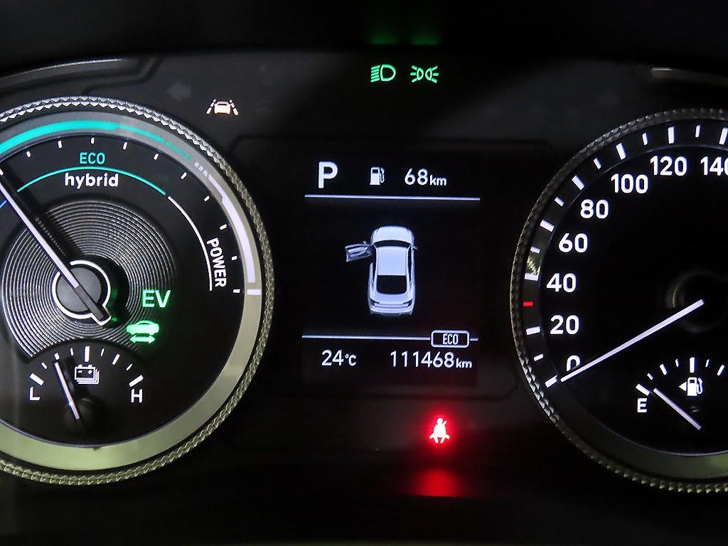HYUNDAI Sonata - Vista 9