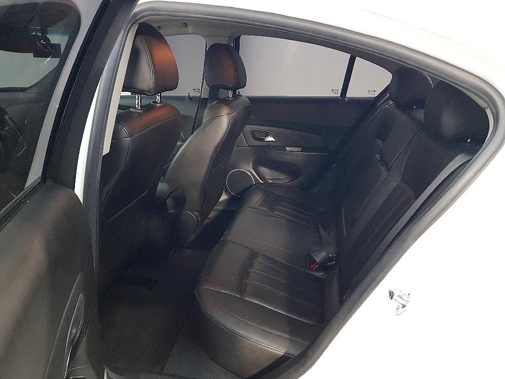 Chevrolet Cruise - Vista 9