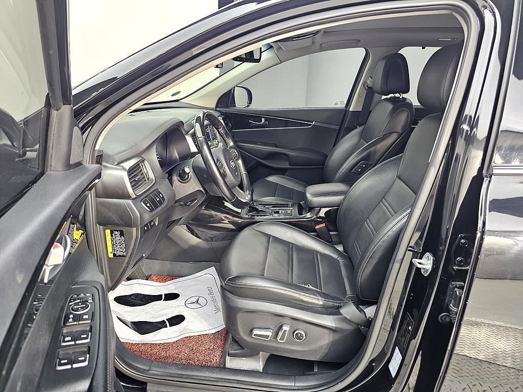 KIA Sorento - Vista 8