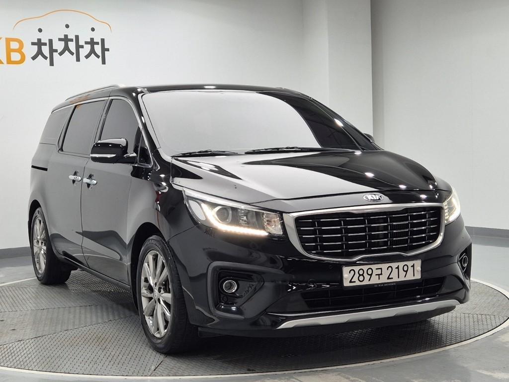 KIA Carnival - Vista 4