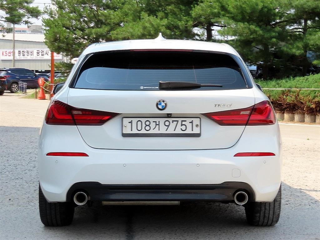 BMW 1 series - Vista 4