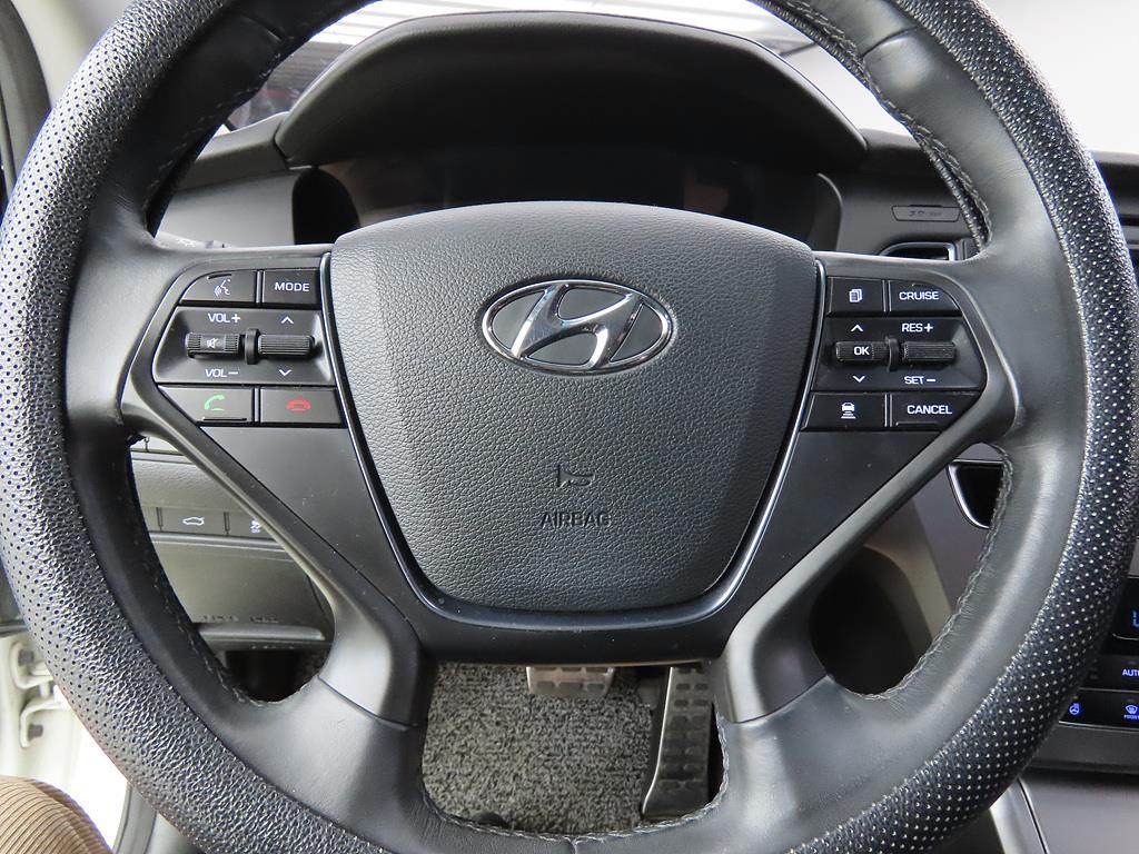 HYUNDAI Sonata - Vista 8