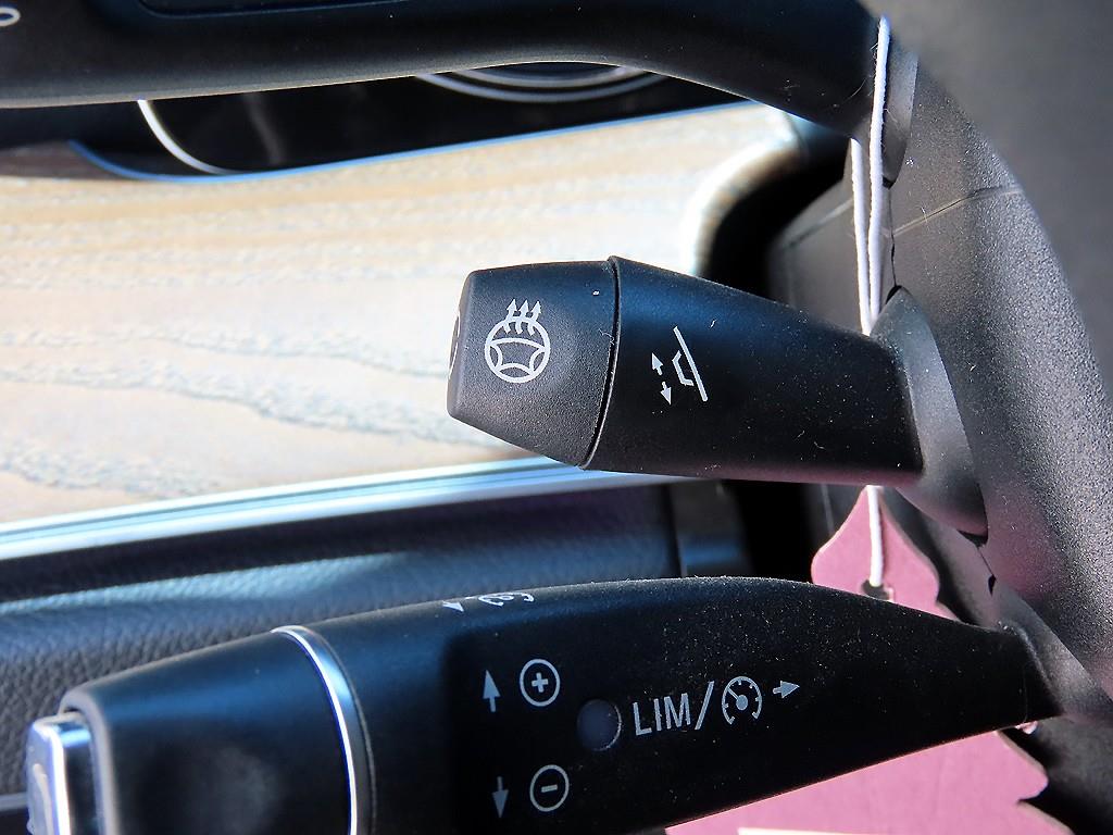 Mercedes Benz E class - Vista 12