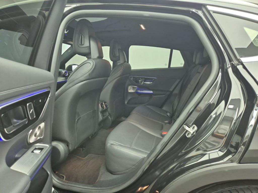 Mercedes Benz GLC Class - Vista 12