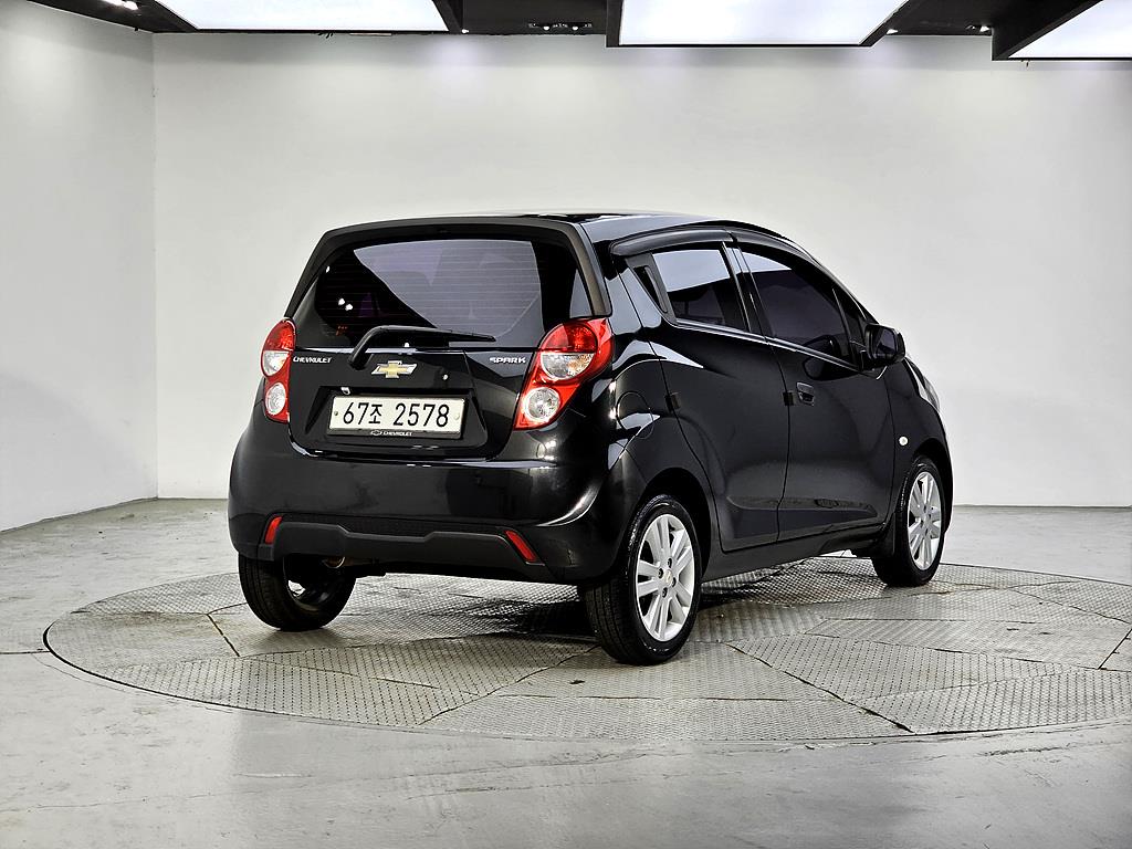 Chevrolet Spark - Vista 4