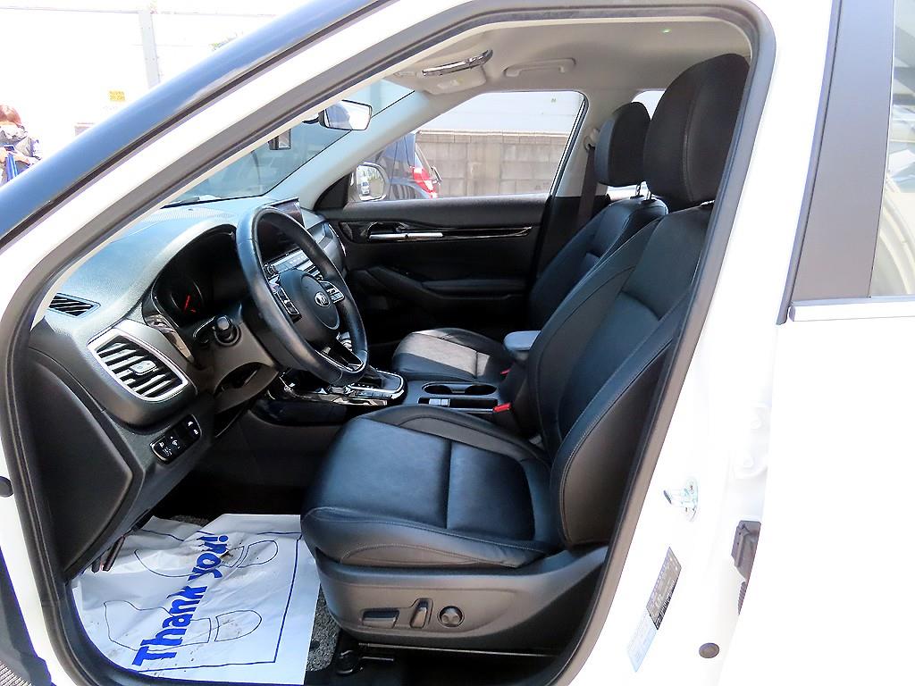 KIA Seltos - Vista 5