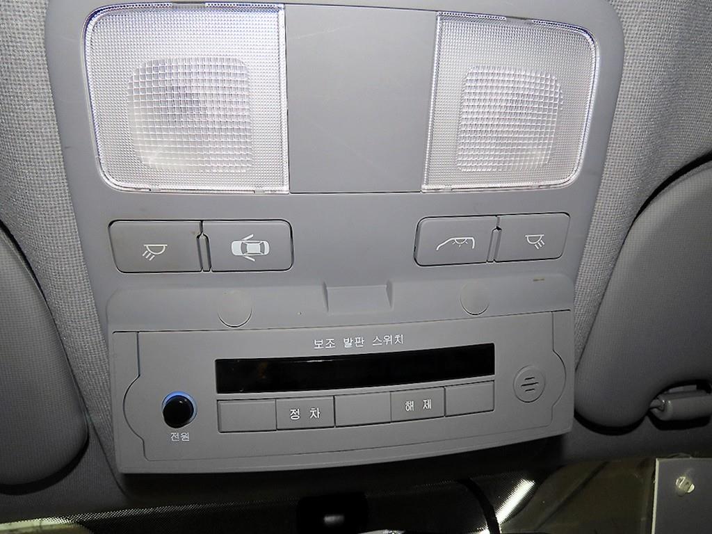HYUNDAI Starex 2021 Amarillo - Importación desde Corea - HF Imports Iquique - Foto 15